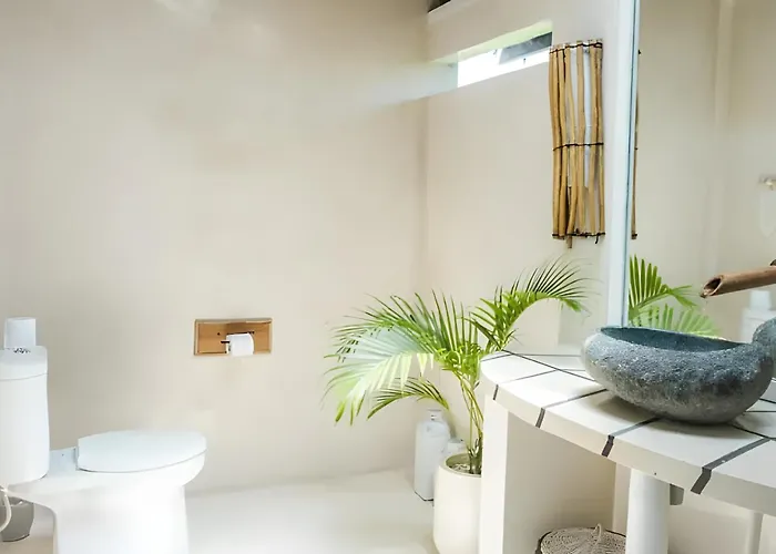 Kima Surf Camp Bali * Чангу