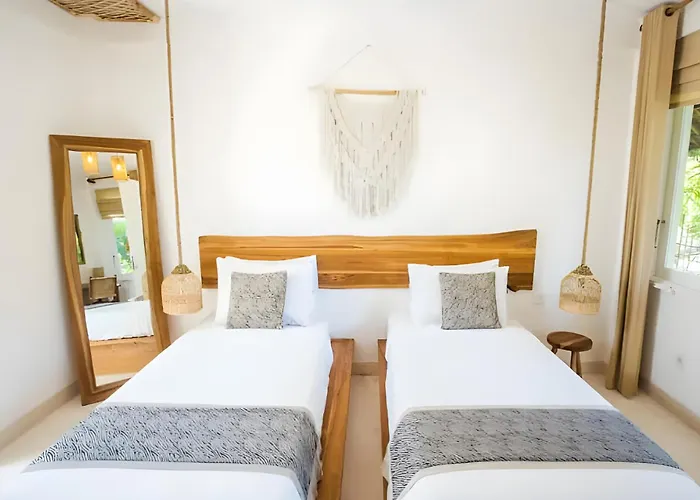 Kima Surf Camp Bali * Чангу
