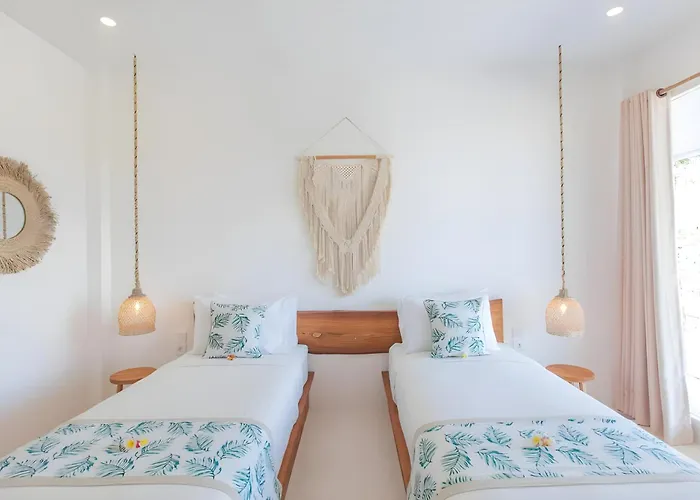 Kima Surf Camp Bali Хостел *
